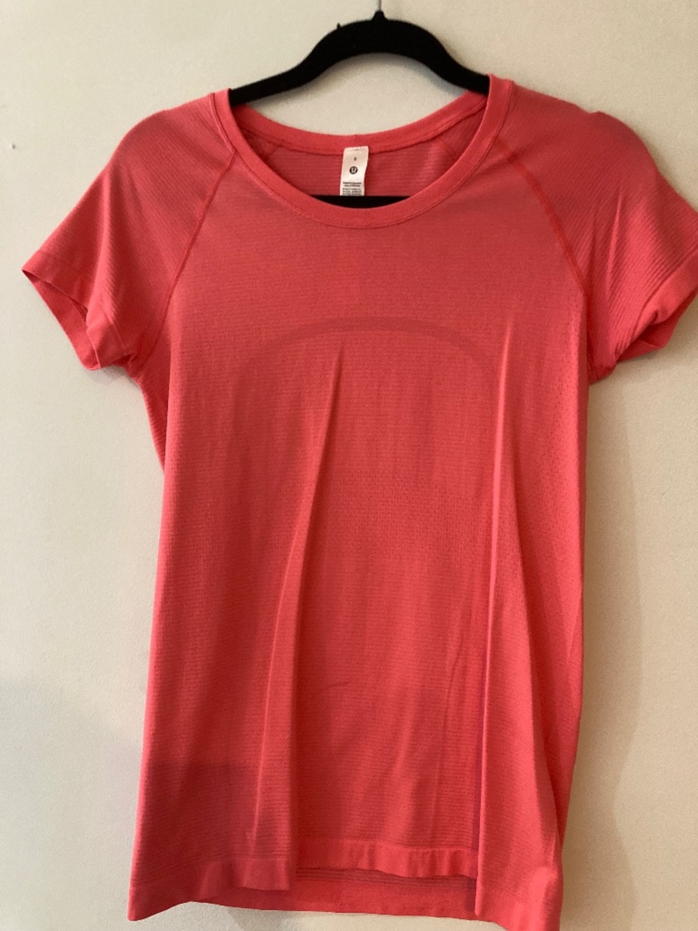 Lululemon swiftly tech tee sz 8